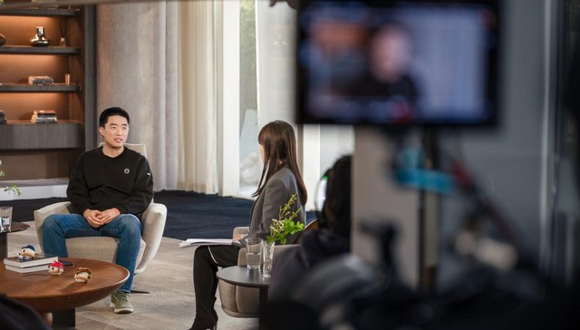 再次登顶新势力销冠的理想汽车，想成为全球领先的人工智能企业