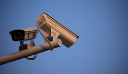 地方新聞精選 | 山西垣曲交警回應(yīng)道路立桿上攝像頭密集 游客在動(dòng)物園朝熊貓扔飲料瓶