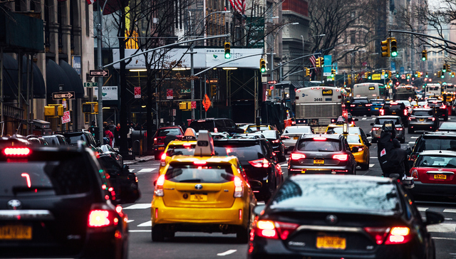 纽约在全美率先开征拥堵费，最高9美元、坐网约车也要交