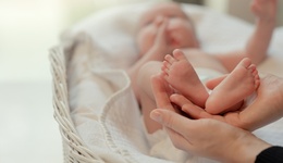 地方新聞精選 | 宜昌鼓勵(lì)用人單位產(chǎn)假延長(zhǎng)至1年 男生地震背同學(xué)逃離獲公派留學(xué)名額