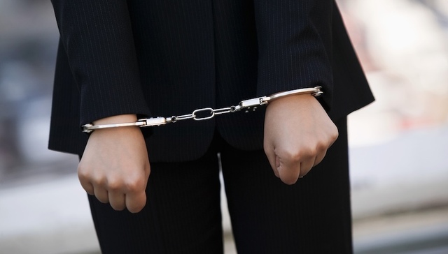 协助郭文贵诈骗超14亿美元，王雁平主动认罪在美获刑10年