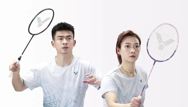 威克多想从尤尼克斯手里抢走更多羽毛球迷