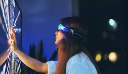 CES上的中國(guó)AI硬件：有人奮勇向前，但更多人想要賺錢