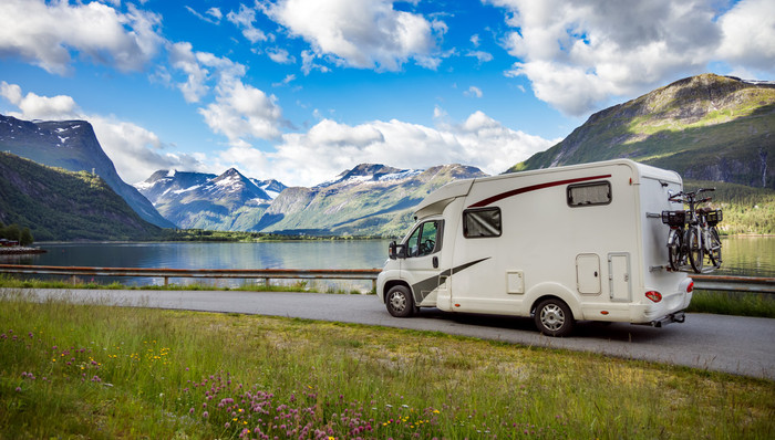 “中国房车第一股”诞生，吉利老将再创业身家8.55亿