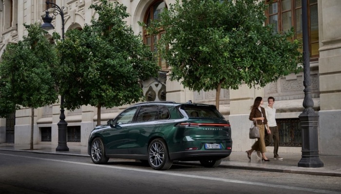 闪电快讯｜提前一年净利润转正，零跑汽车成为第二家盈利的新势力