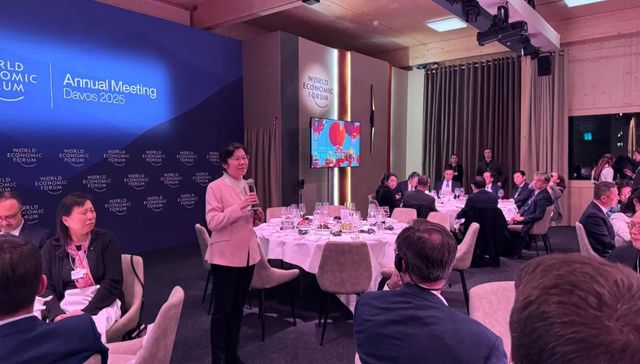 智能化时代茅台酒的变与不变，从瓶身上的红丝带说起