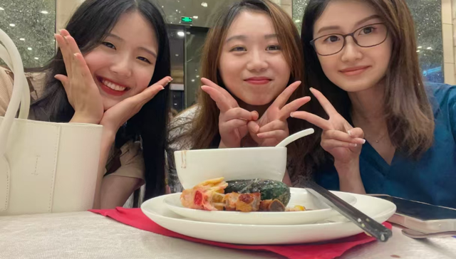 韩语地陪带火上海新地标