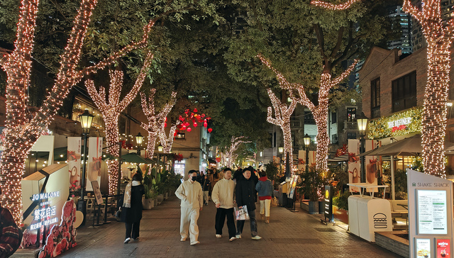 在沪韩语导游：迎来新的开始，希望明年能做好服务将这波热度接住并延续下去｜在春天许一个愿望