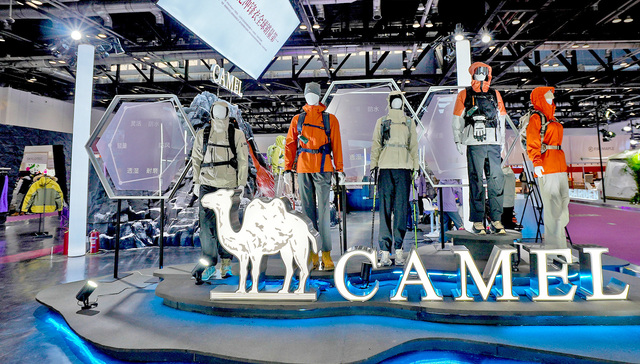 户外“黑马”骆驼想扯掉“平替”标签