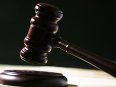 新开年已发起三次诉讼，晶科能源为何“围剿”隆基绿能？