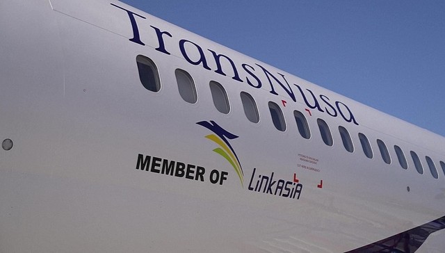 108名乘客落地雅加达、行李还落在广州，航司回应：天气原因飞机控制载量所致