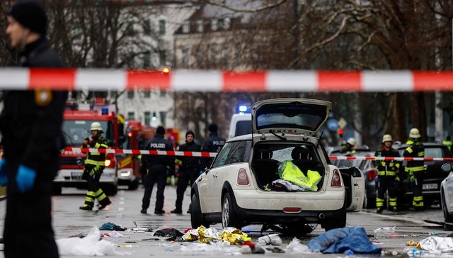 慕尼黑汽车冲撞人群致28人受伤，初步调查结果显示“很可能是恐袭”