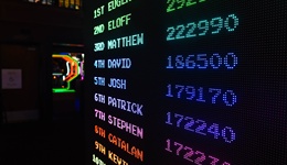 DeepSeek漲價四倍，到底誰在為AI付費？