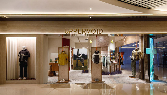 最新开进三里屯的是一个国产户外品牌