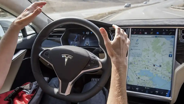 盘前机会前瞻|重磅催化！特斯拉完全自动驾驶加速入华，这几家公司和特斯拉在智驾领域深度合作值得关注（附概念股）