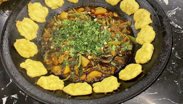 柴火鸡翻红：一批“吃鸡”小餐馆排队排疯了