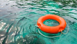 湖南沅陵撞船事故致2人遇難14人失聯(lián)，官方：3人被警方控制