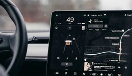 流量迅猛，特斯拉 FSD 入华24 小时