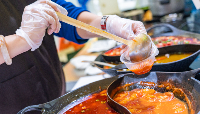 人物争议,巴奴火锅,