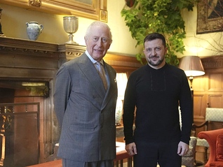 泽连斯基让步？仍愿与美国签矿产协议