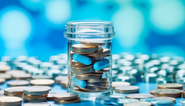 DeepSeek，靈魂三問