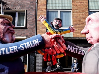 特朗普政府讨论对乌“断供”，包括拜登下台前特批的军火