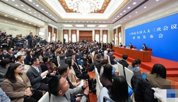 人大会议发言人：将推动民营经济促进法尽快出台