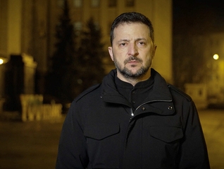 泽连斯基发长文：随时准备与美国签矿产协议，愿开启和谈