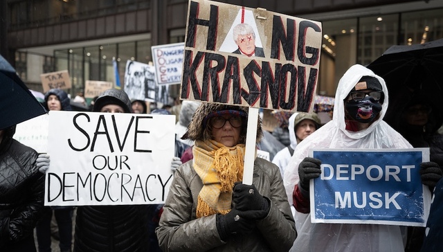 美国国内痛批关税政策，特朗普净支持率跌至0附近