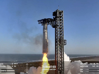 SpaceX星舰飞船空中解体，第八次试飞任务失败