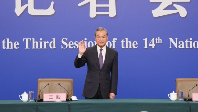 王毅谈特朗普不停“退群”：大国不能唯利是图，更不能恃强凌弱