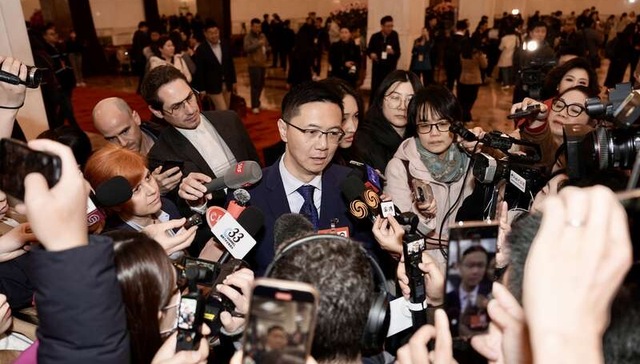 全国人大上海代表团田轩：尽快推进针对创业者的个人破产法立法工作