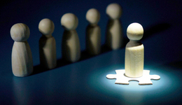 傭金費(fèi)率改革、行業(yè)并購潮下，券商分析師加速流動(dòng)