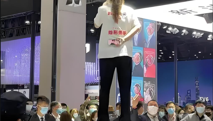 华为、极氪、比亚迪派法务部下场，瞄准的幕后黑手是谁？ | 电厂