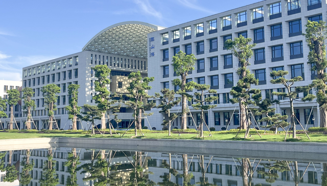 福耀科技大学正式设置，王树国担任校长