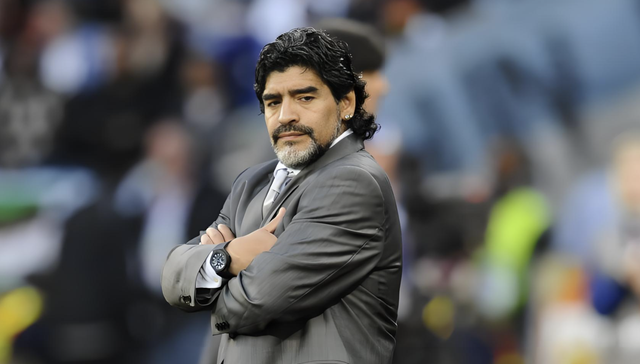 马拉多纳死亡案开庭，7名医疗人员被控过失杀人