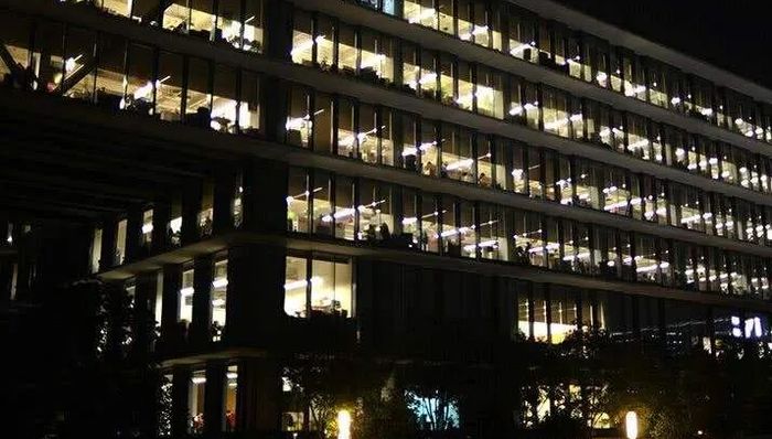 又一轮“反内卷”，大疆、美的、海尔为什么会这么做？丨电厂