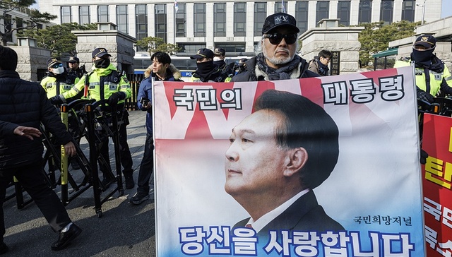 尹锡悦,抗议,李在明,赌局