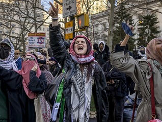美国副总统警告，有需要时学生签证和绿卡持有者也会被驱逐