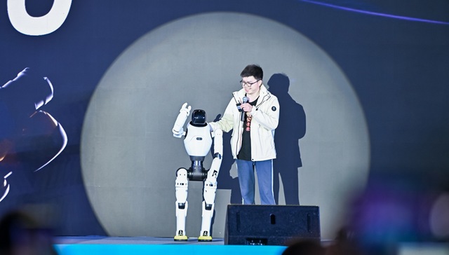 智元机器人也来了，广东珠海具身智能“朋友圈”再扩大