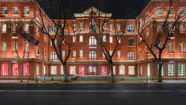 睡衣外穿的季节正在到来，提前迎接樱花季的饮品已经上架｜时日美好事物