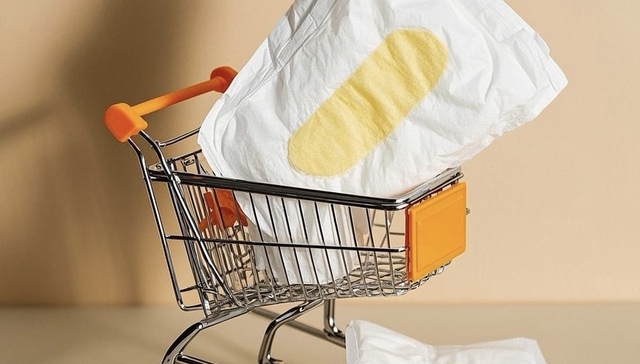 央视315曝光：废料“变”成贴身卫生巾，斩断残次品制假售假需多方亮剑