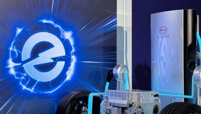 闪电快讯｜比亚迪超级e平台发布，1秒充电2公里