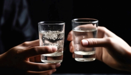 存钱还是买茅台？“茅台大博弈”再上场