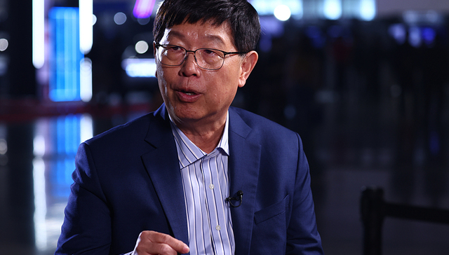 鸿海董事长刘扬伟称服务器业务最快年内超过iPhone业务