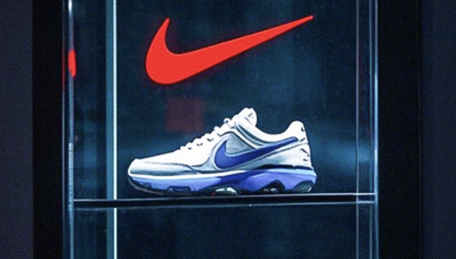 耐克现在学始祖鸟还来得及