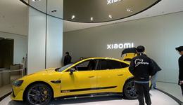 探店上市三周热度不减的小米SU7 Ultra，谁能卖、谁在买？