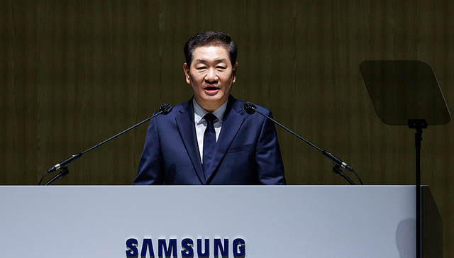 三星电子联席CEO韩宗熙突发心脏病去世，公司股价跌0.5%