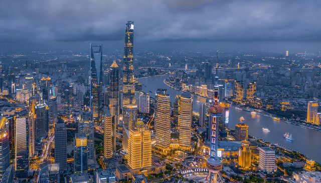 Shanghai unveils new policies and projects to woo global investors