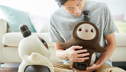 从谷子到AI玩具，情绪价值收割Z世代的千亿孤独税